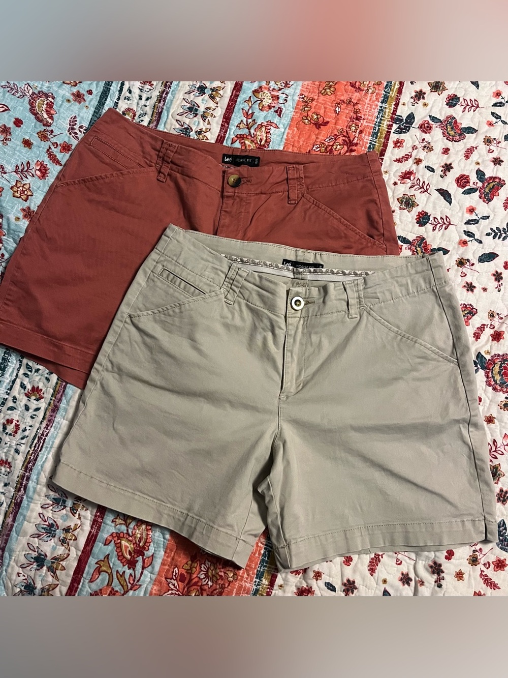 Lee chino shorts, 2 pairs